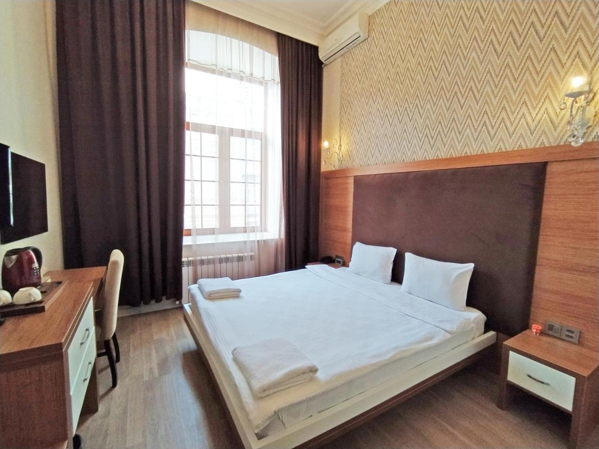 Solo Hotel on Nizami street Baky Esterno foto